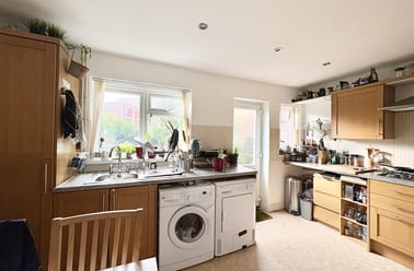 Abbey Bridge, Lenton, Nottingham - Image 2